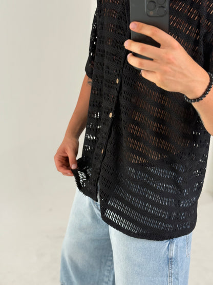 Camisa Tejida Translúcida de Manga Corta – Negro