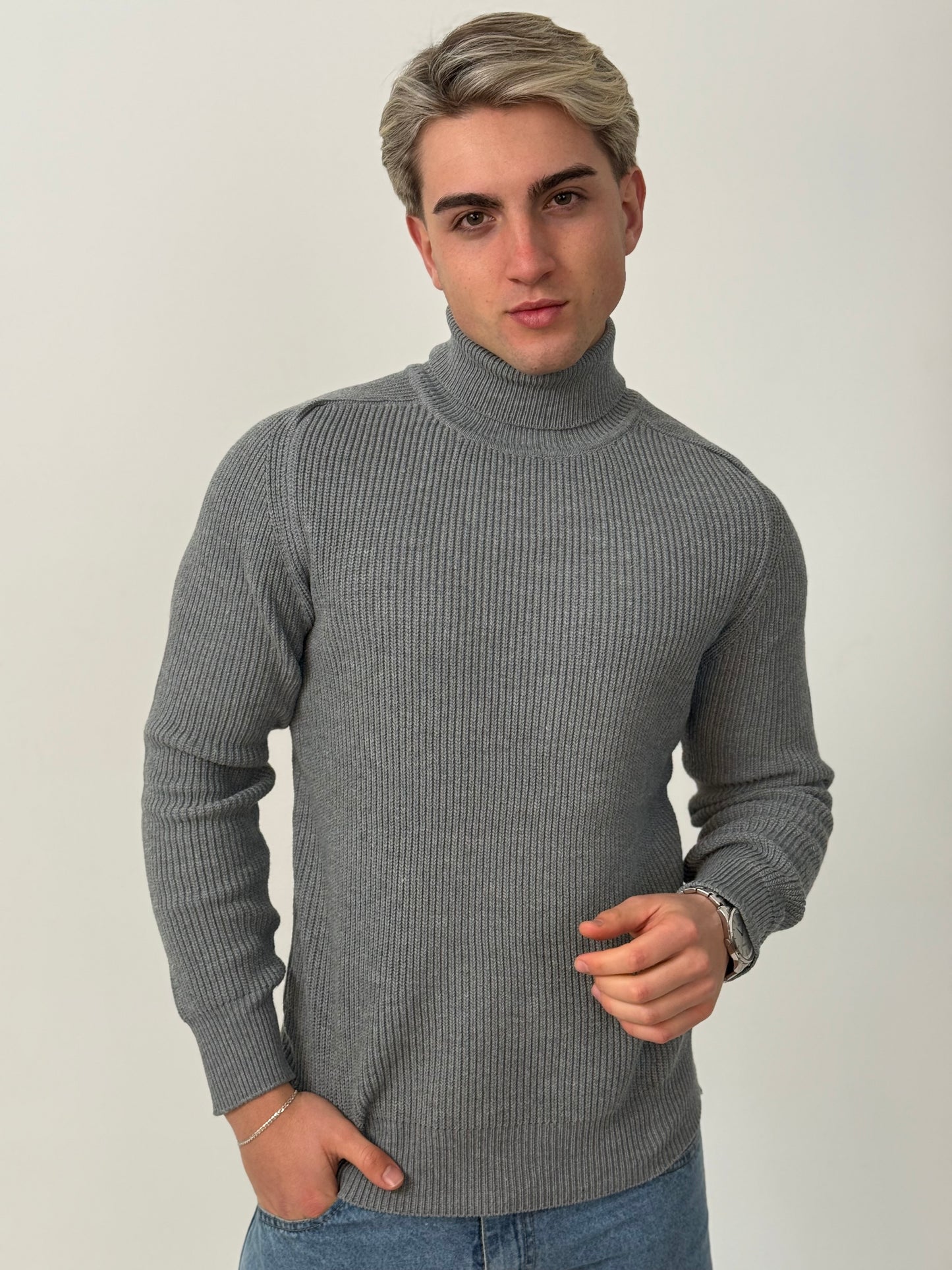 Sweater Legado | Cuello Alto Premium - Gris Claro