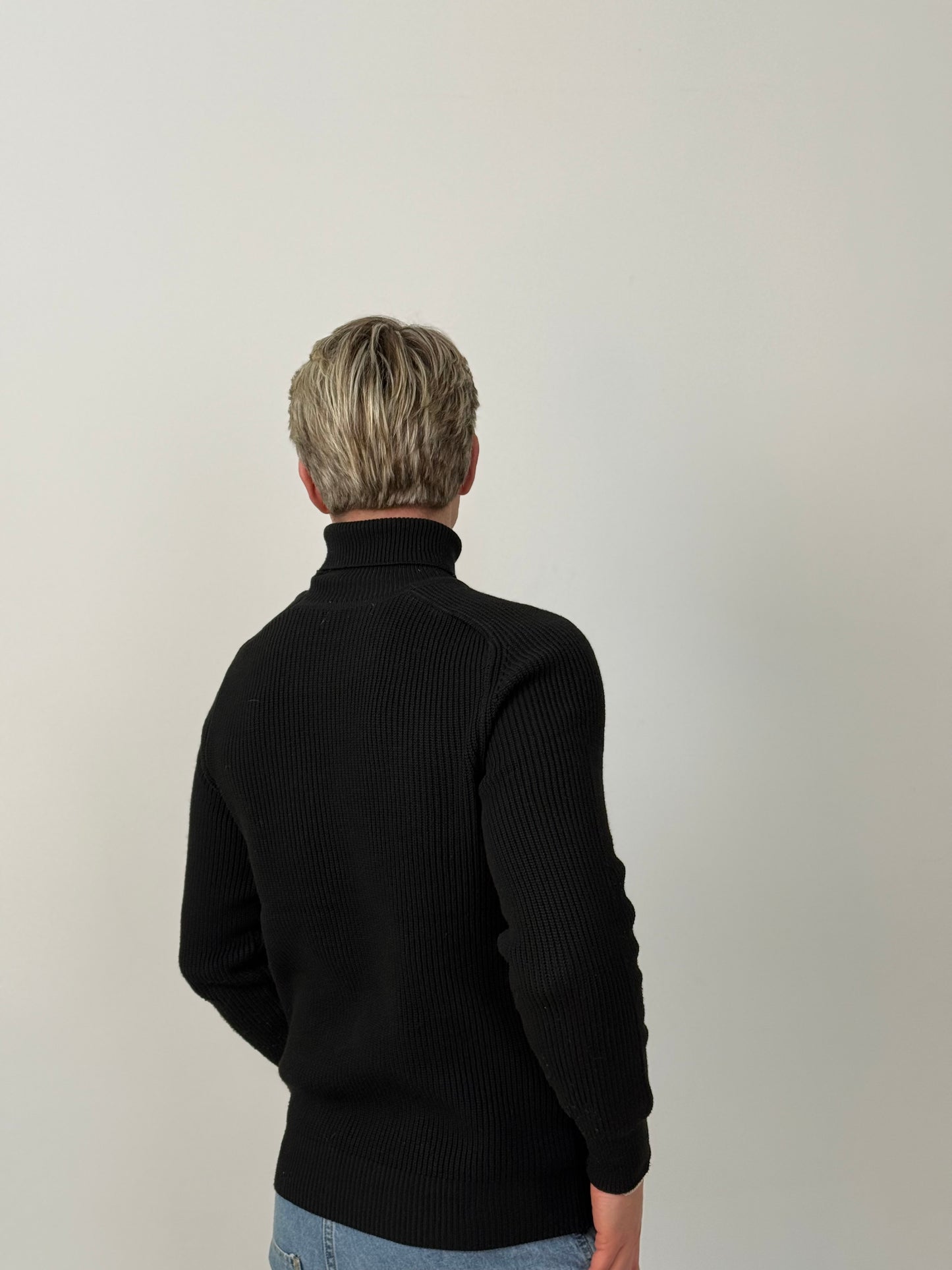 Sweater Legado | Cuello Alto Premium - Negro