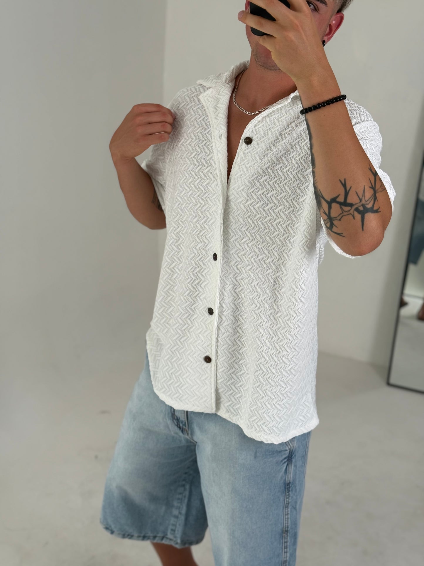 Camisa Tejida Texturizada de Manga Corta – Blanco