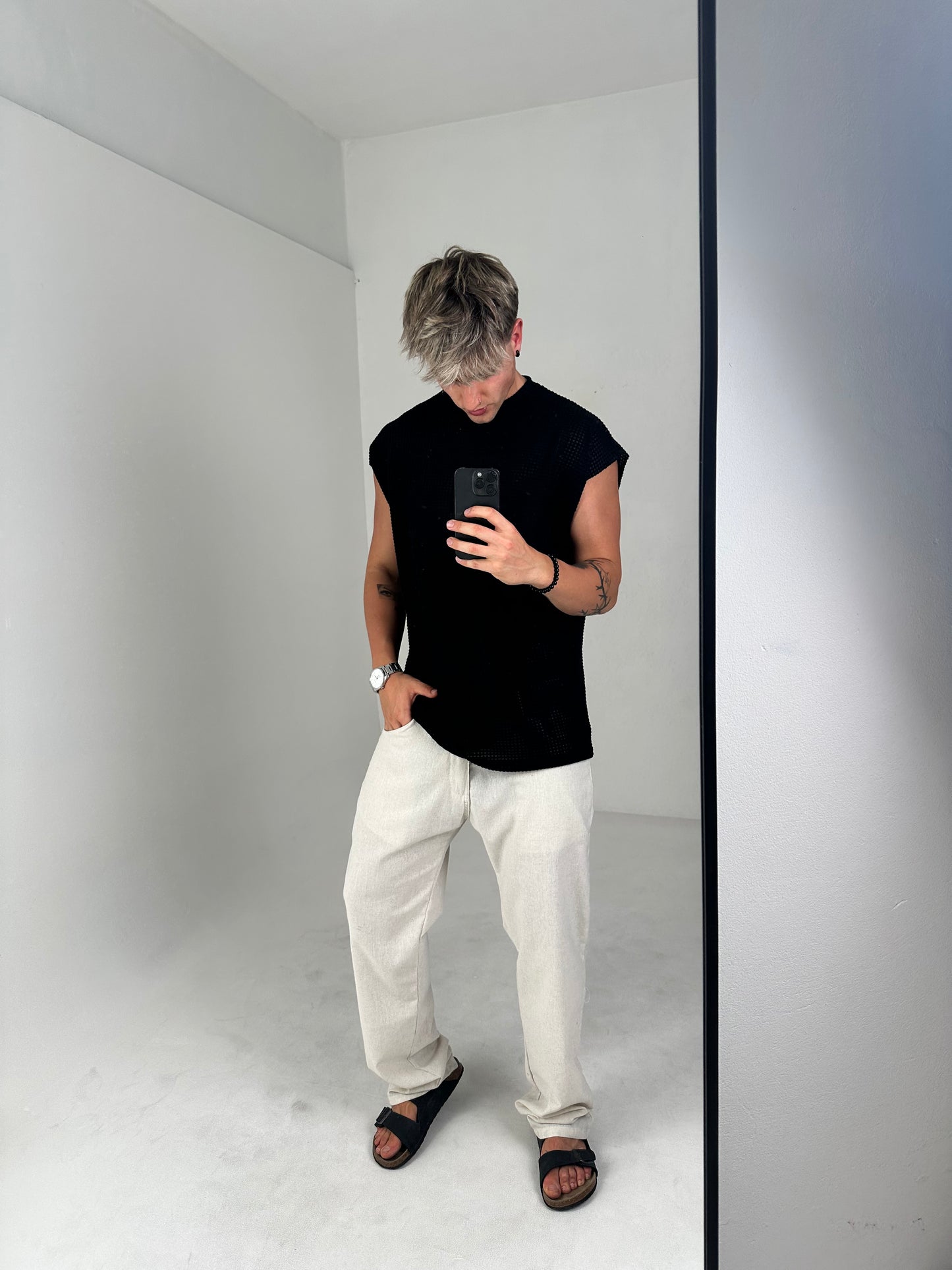 Musculosa Oversize Tejida – Negra