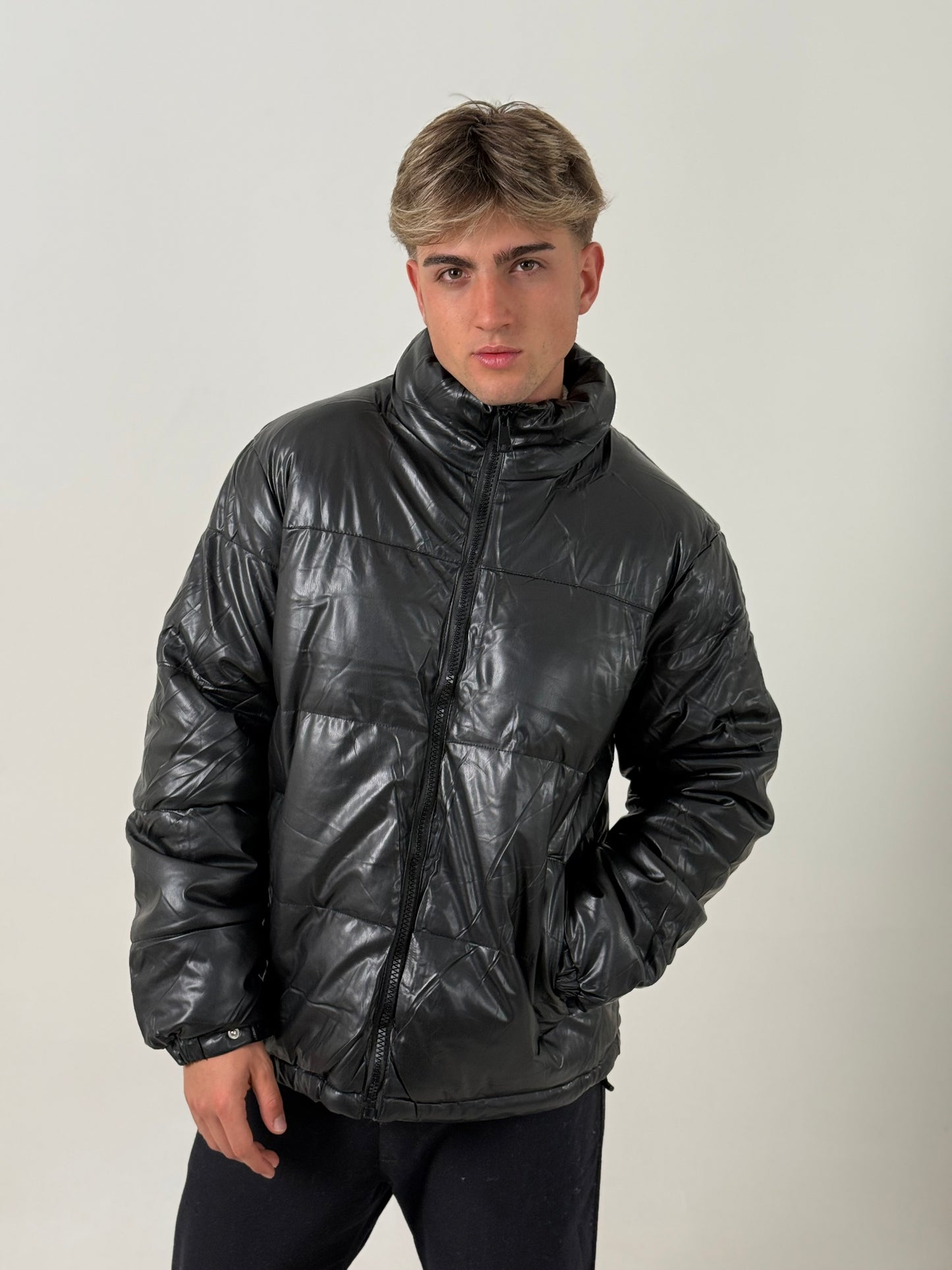 Campera Puffer Negra Executive