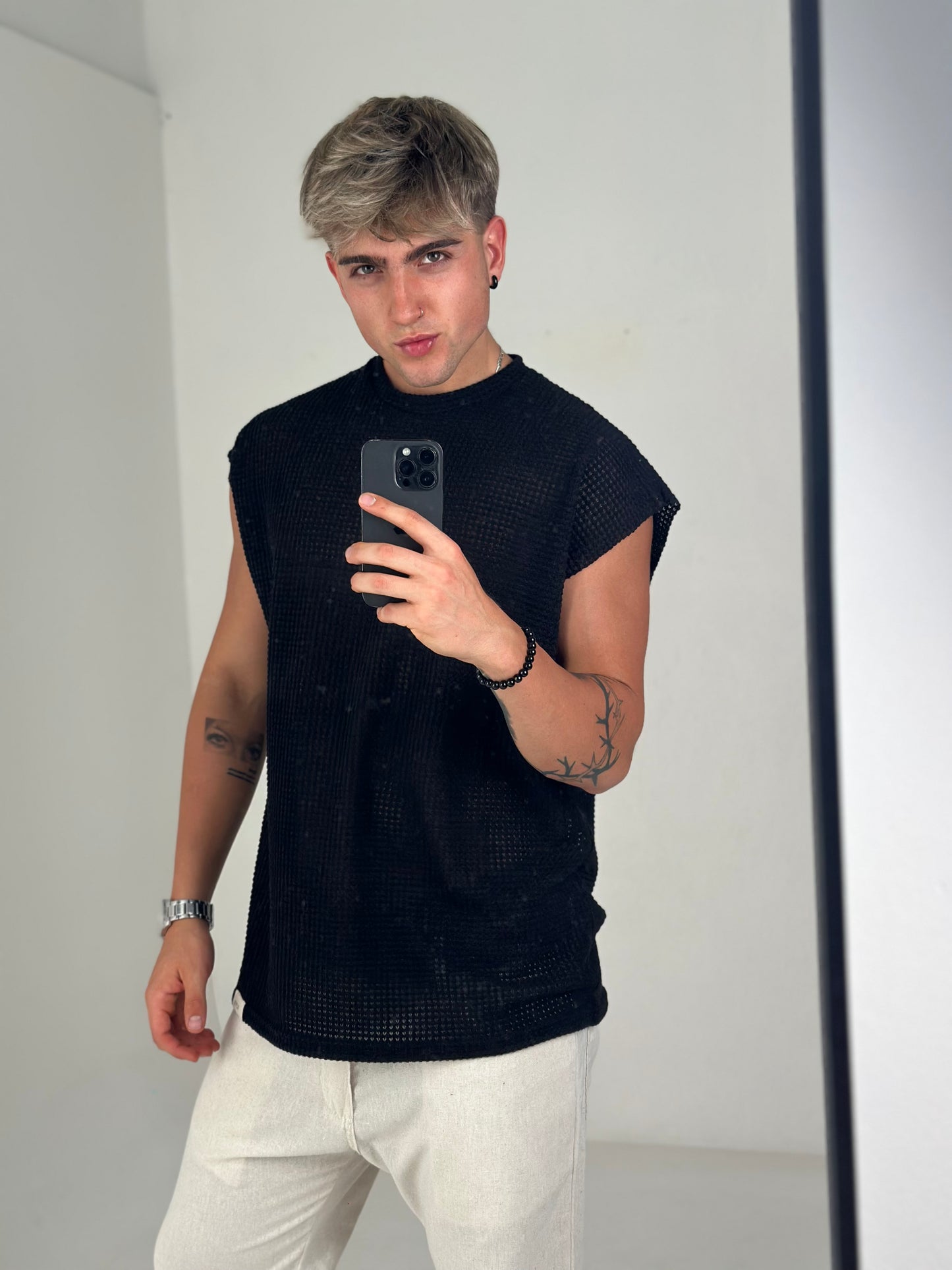 Musculosa Oversize Tejida – Negra