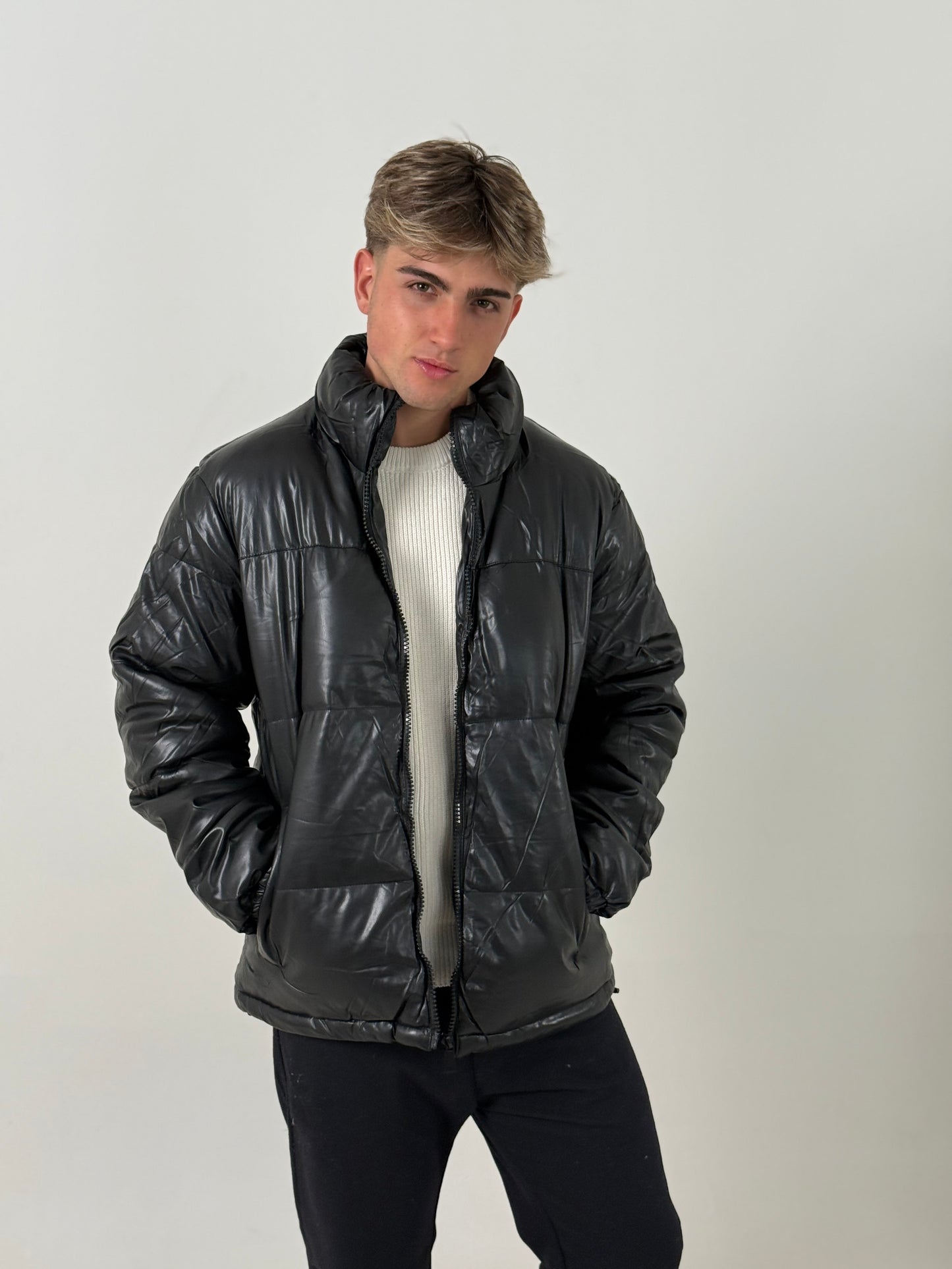 Campera Puffer Negra Executive