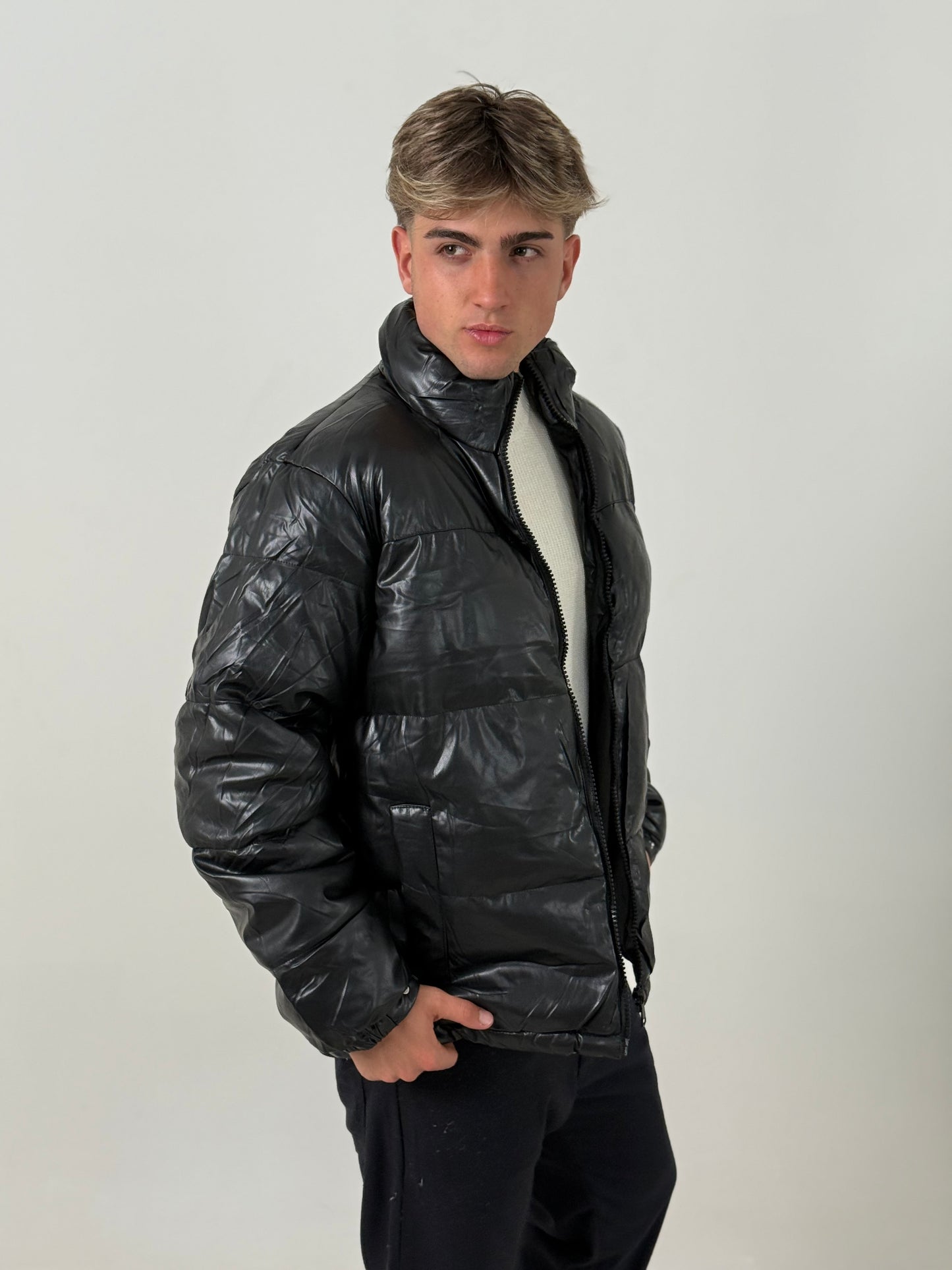Campera Puffer Negra Executive