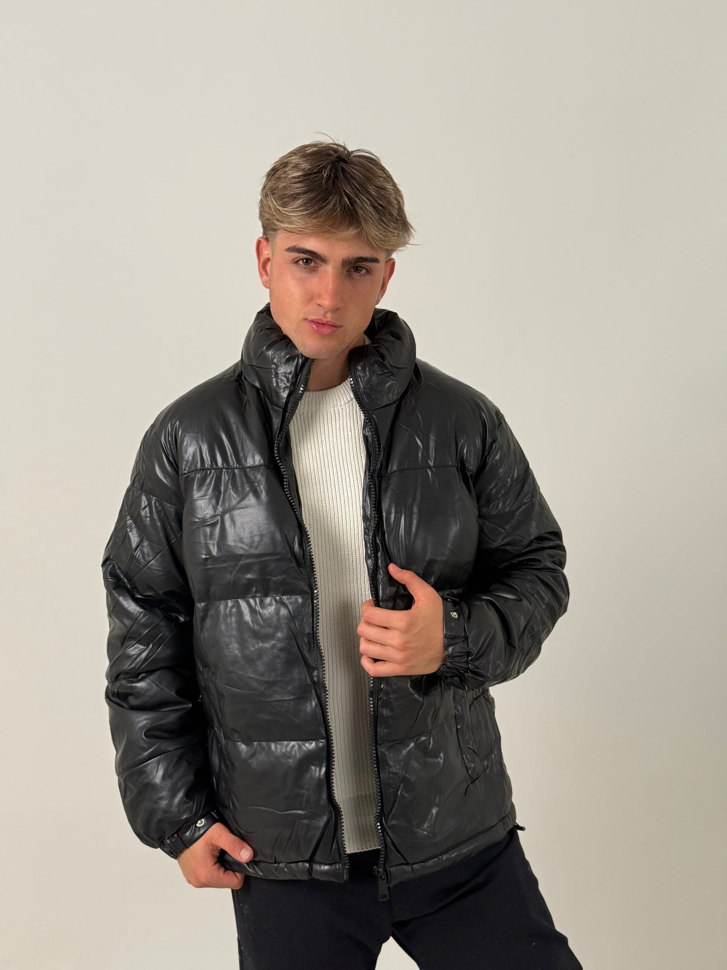 Campera Puffer Negra Executive