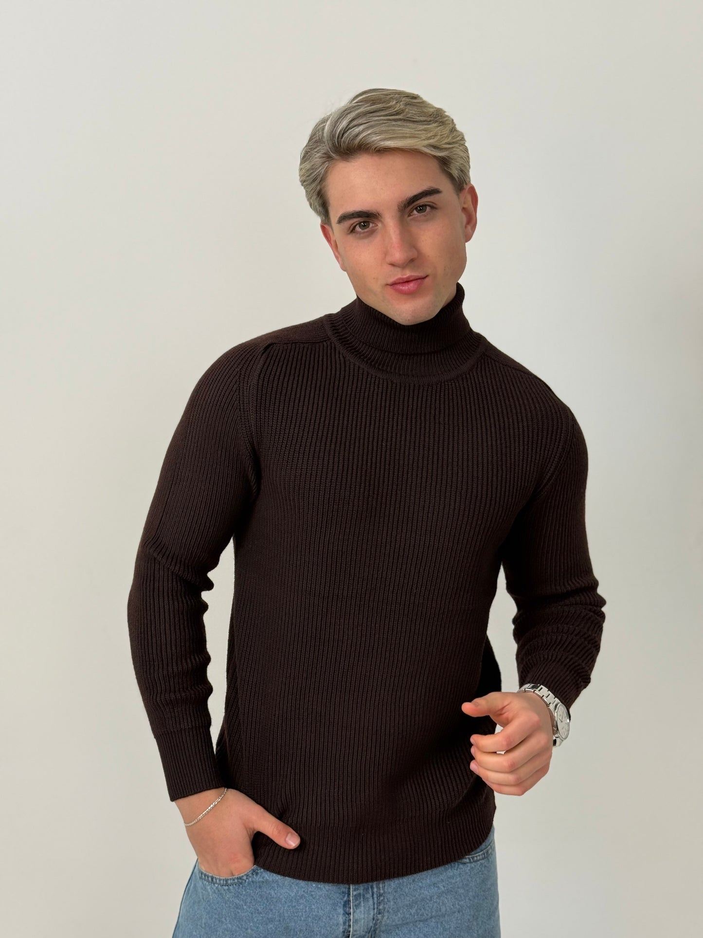 Sweater Legado | Cuello Alto Premium - Chocolate