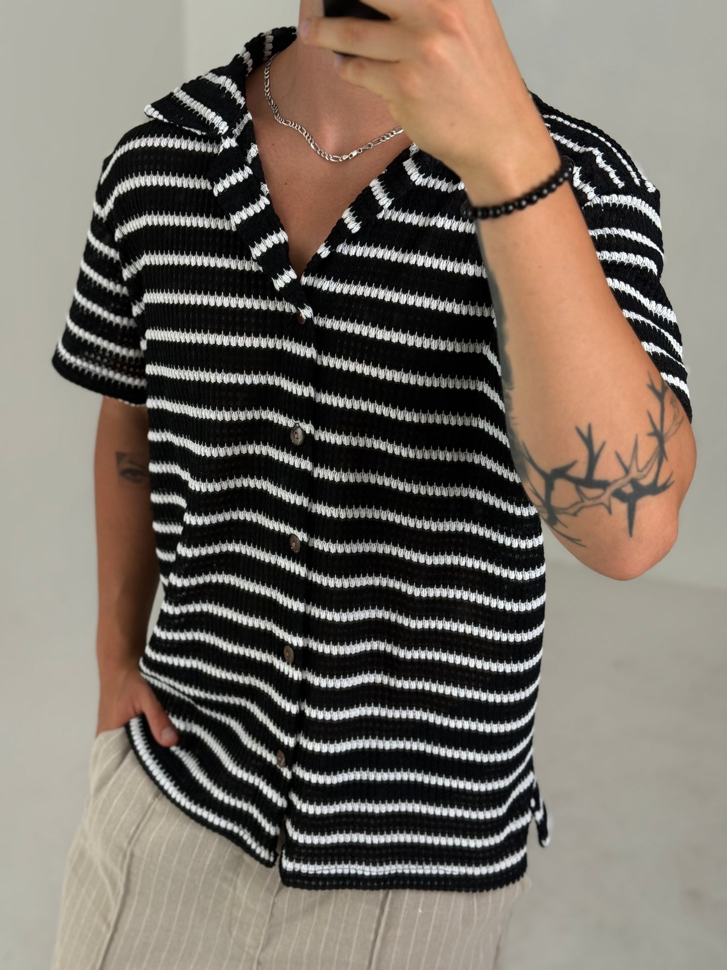 Tejida Lines - Black